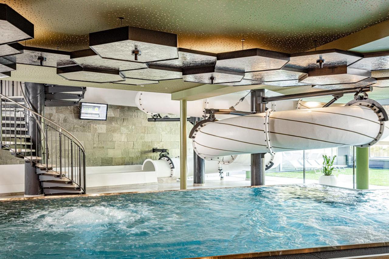 Alpine Luxury Spa Resort Schwarzenstein Лутаго Экстерьер фото