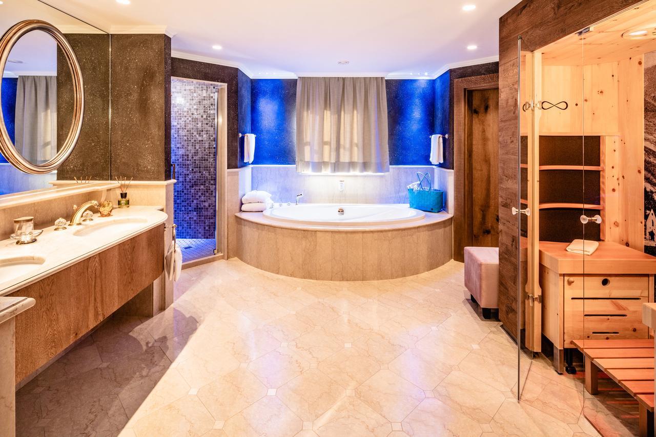 Alpine Luxury Spa Resort Schwarzenstein Лутаго Экстерьер фото